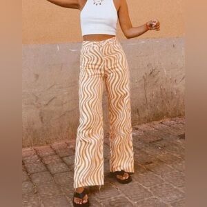 Zara White and Tan Wavy-Print Wide Leg Jeans
